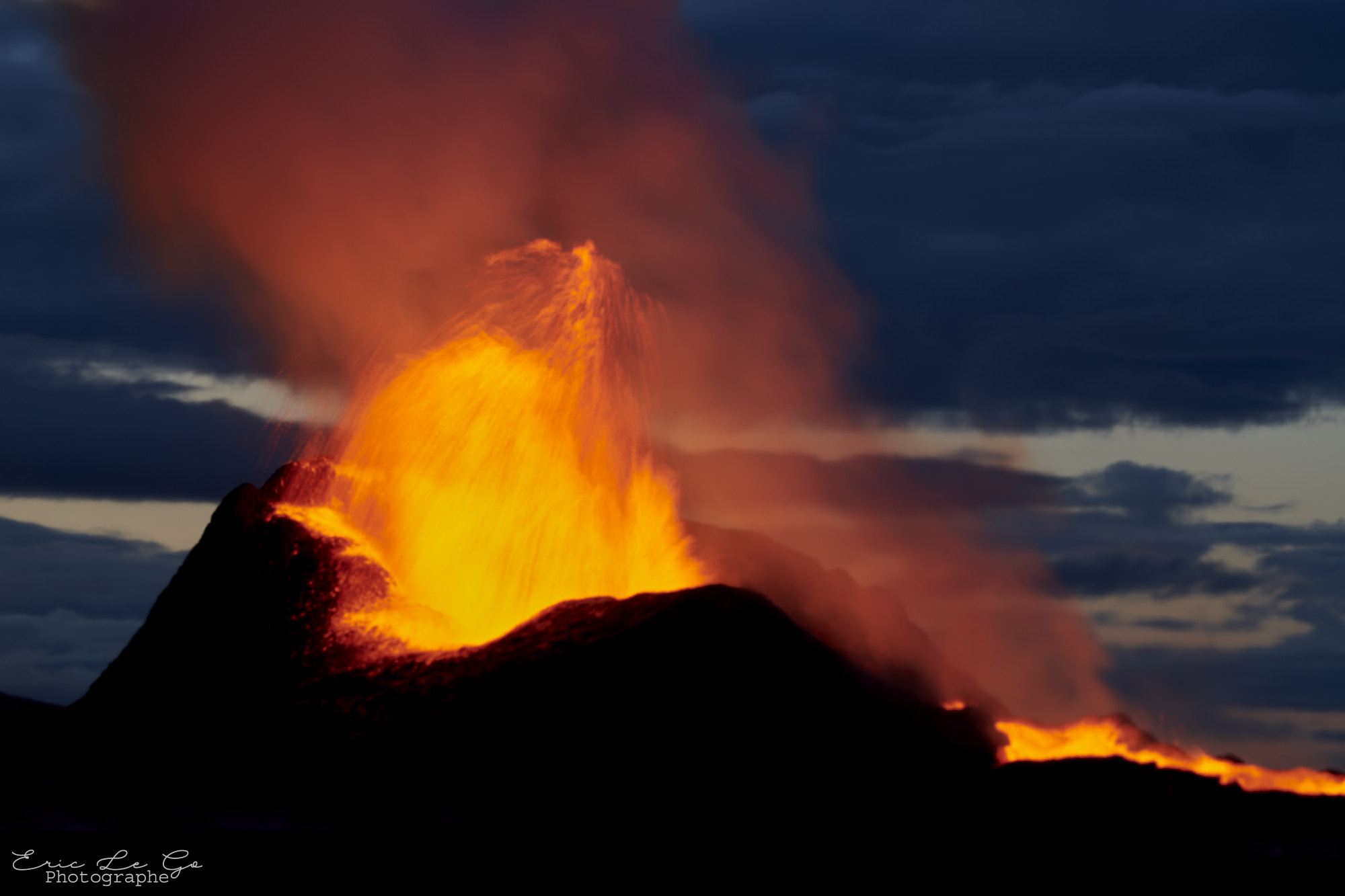 Volcan en éruption en Islande