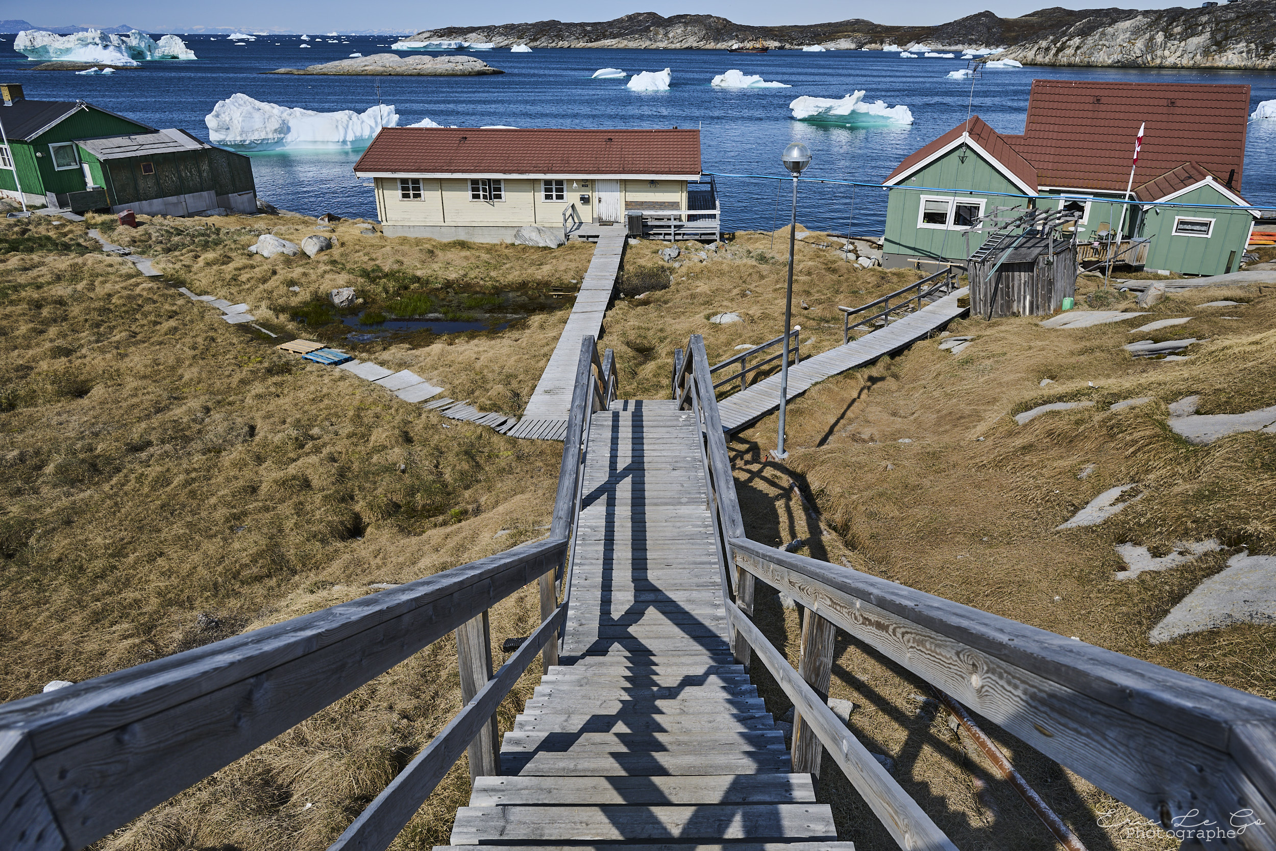 Ville du Groenland avec vue sur les icebergs
